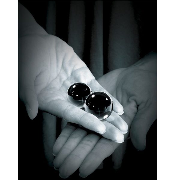 FETISH FANTASY LIMITED EDITION MEDIUM BLACK GLASS BEN-WA BALLS. - Image 3