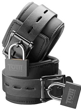 TOM OF FINLAND - NEOPRENE WRIST CUFFS WITH LOCK