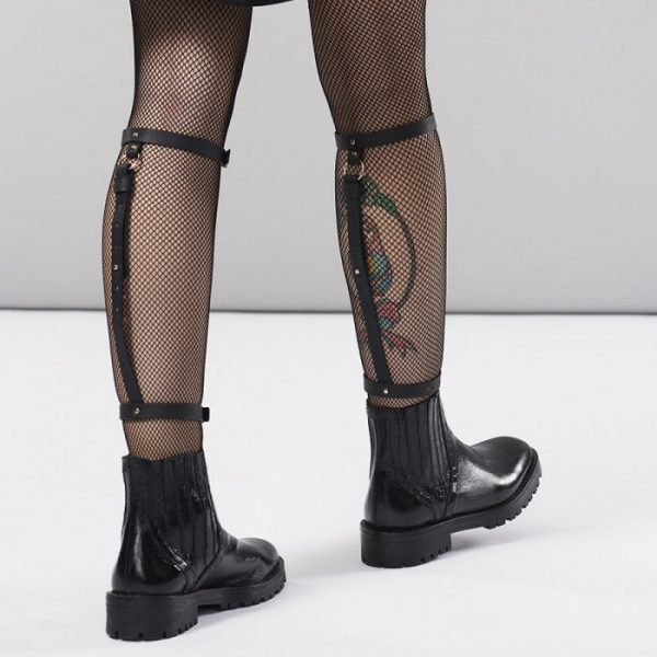 BIJOUX INDISCRETS MAZE KNEE AND ANKLE GARTER BLACK - Image 5